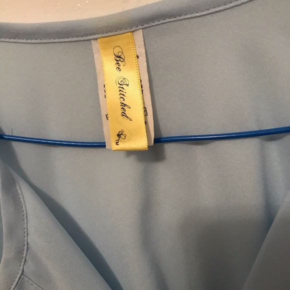 Blue Bee Stitched blouse - Picture 2 of 4